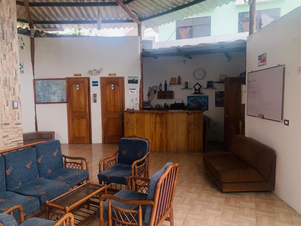 פורטו איורה Hostal White House Galapagos מראה חיצוני תמונה